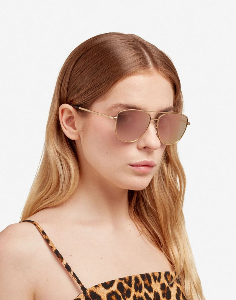 Lax polarized karat rose gold